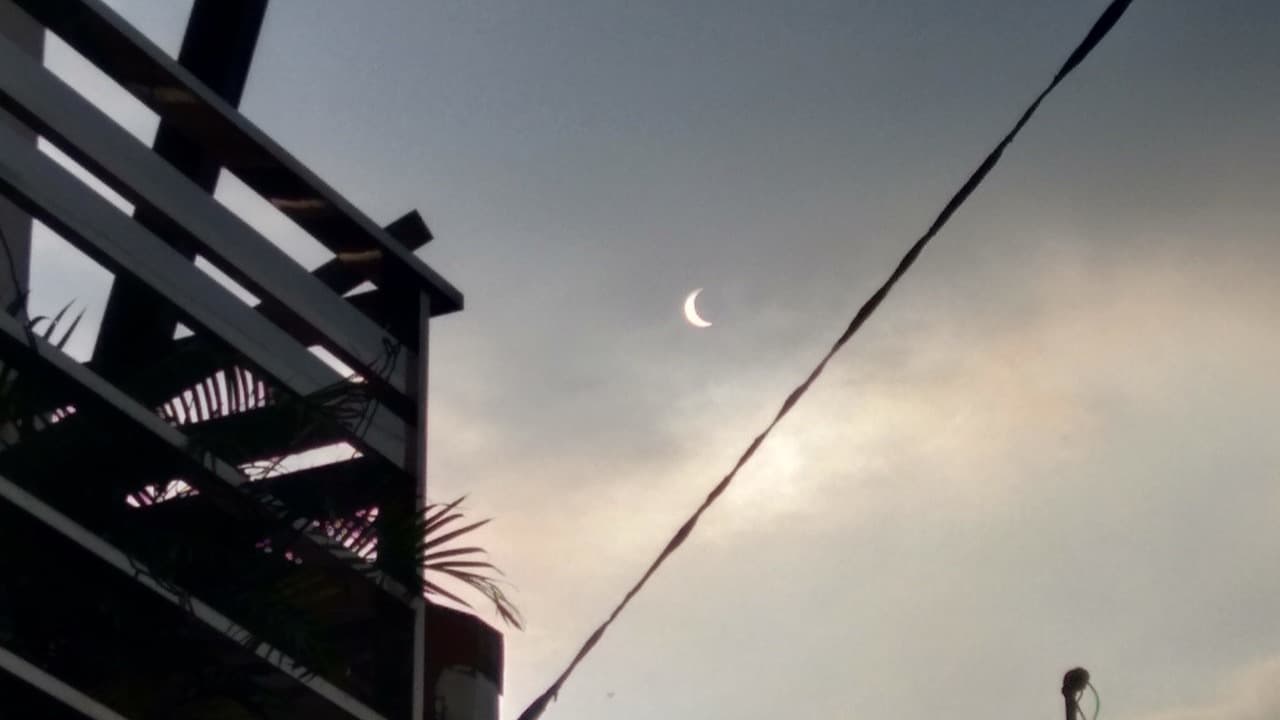 Imagem da notícia: Município do Seixal deixa recomendações para observar o eclipse solar em segurança