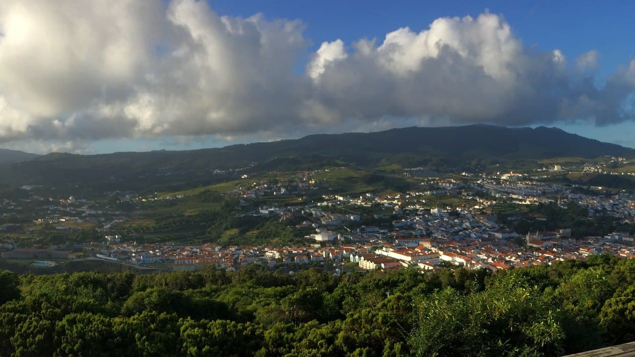 Imagem da notícia: Documentários dão a conhecer a história e a identidade das vilas e freguesias de Angra