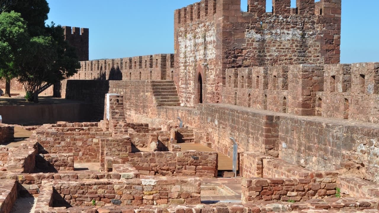 Imagem da notícia: Feira Medieval de Silves regressa com Xilb, a cidade de poetas e sábios