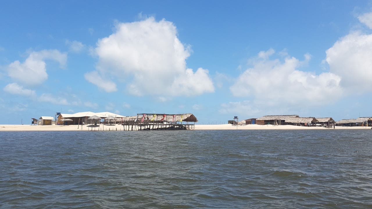Imagem da notícia: Praia Fluvial de Ponte de Juncais nomeada para Praia Fluvial do Ano 2026