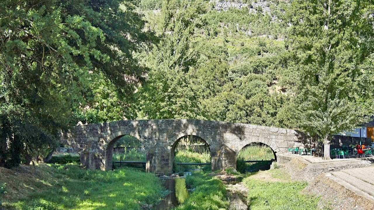 Imagem da notícia: Governo reconhece interesse público da nova ponte da Ribeira Grande, na EN245, em Fronteira