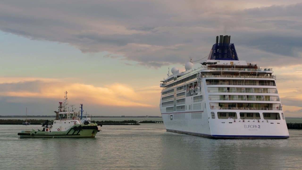 Imagem da notícia: Porto de Portimão bate recorde histórico de passageiros de cruzeiro
