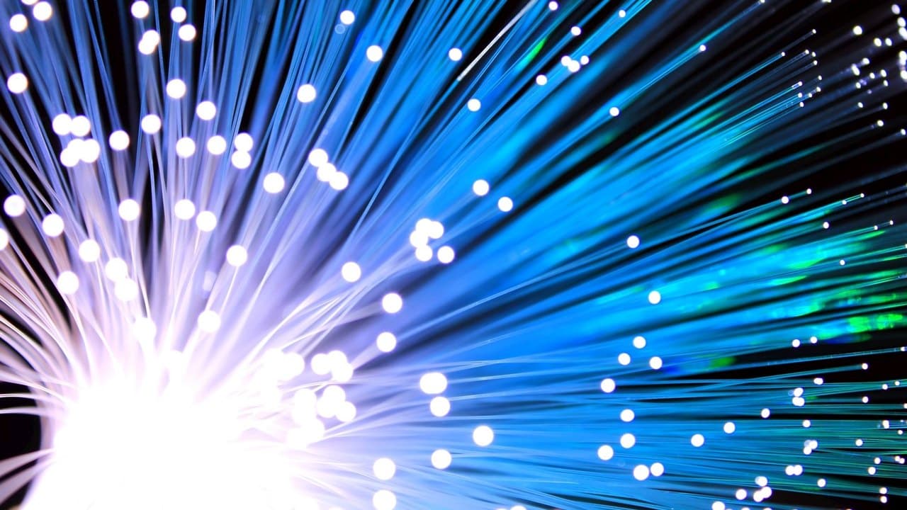 Imagem da notícia: Contrato assinado abre caminho ao alargamento da fibra ótica no concelho
